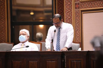 މަޖިލީހުގައި ހޯމް މިނިސްޓަރާ ކުރެއްވި ސުވާލަށް ޖަވާބު ދެއްވީ އަދާލަތު ޕާޓީގެ ލީޑަރުގެ ހައިސިއްޔަތުން