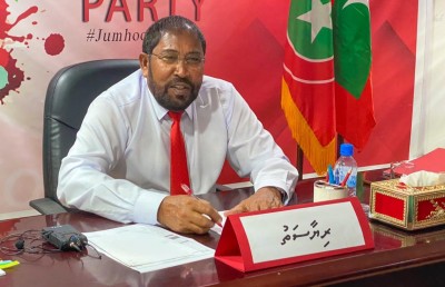 ޖޭޕީން ބަޔަކު ނުކުމެ ޕާޓީއެއް ހެދުމަކީ ލިބުނު ކްރެޑިޓެއް: ގާސިމް