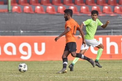 އަށް މަހަށް ފަހު ރިޒޭ އެނބުރި ފަރިތަކުރުންތަކަށް