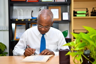 ސަރުކާރާއި ކައުންސިލާ ދެމެދުގައި ގުޅުން ބަދަހިވުމުން މަޝްރޫއުތައް އަވަހަށް ނިންމުމަށް މަގުފަހިވޭ: ރައީސް