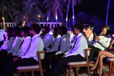 19 ޒުވާނަކު ސިޔާމް ވޯލްޑްގެ އެޕްރެންޓިސްޝިޕް ފުރިހަމަކޮށްފި