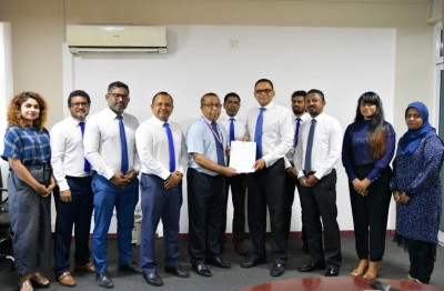 އެމްއެންޕީ ސިޔާސީ ޕާޓީތަކުގެ ދަފްތަރުގައި ރަޖިސްޓްރީކޮށްފި