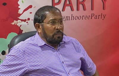 ބަރުލަމާނީ ނިޒާމު ގެންނަން ހެޔޮ ނުވާނެ، ހުރިހާ އެއްޗެއް އަޅާލާނީ އެއް ޖީބަކަށް: ގާސިމް