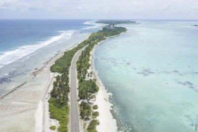 އައްޑޫ ލިންކްރޯޑުގައި ހިނގި އެކްސިޑެންޓެއްގައި މީހަކު މަރުވެއްޖެ