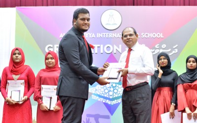 މިދިޔަ އަހަރު އަހުމަދިއްޔާގެ އޭލެވެލް އެންމެ މޮޅު ދަރިވަރަކަށް ރަސަލް