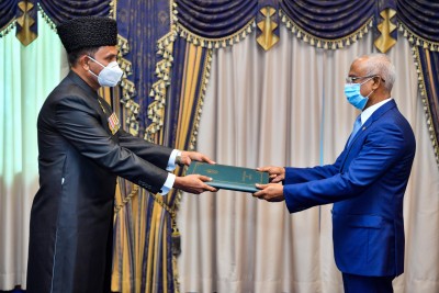 ޕާކިސްތާނުން ރާއްޖެއަށް ނަސްރުގެ ދުވަހުގެ ތަހުނިޔާ އަރިސްކޮށްފި