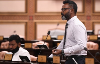 ދާއިރާގެ އަސާސީ ކަންކަން ފުރިހަމަނުވާތީ ގޮވާލީ ބަރުލަމާނީ ނިޒާމަކަށް!