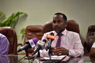 ފްރޭމްކޮށްގެން ޑުރަގު މައްސަލަތަކުގައި މަރުގެ އަދަބު ދީފާނެތީ ކުރީގެ އިސްލާމިކް މިނިސްޓަރުގެ ކަންބޮޑުވުން