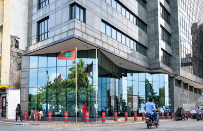 40 މިލިއަން މަދުވެ، ރިޒާވުގެ އަދަދު 73 މިލިއަން ޑޮލަރަށް