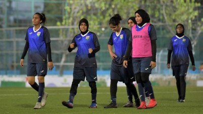 އަންހެން ޓީމުގެ ބޮޑު ނާކާމިޔާބީގެ ފަހަތުގައި ފޮރުވިފައި އޮތް އާ ވާހަކައެއް!
