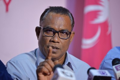 އަޅުވެތިކަމުގެ ތެރެއަށް ގައުމު ވެއްޓޭ މަންޒަރު ބަލަން ޔާމީނަށް ކެތެއް ނުކުރެވޭނެ: އަދުރޭ
