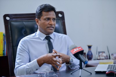 ދަރިއަކު ހިމާޔަތްކުރާ ގޮތަށް، ދައުލަތުން އިސްލާމް ދީން ހިމާޔަތް ކުރަންޖެހޭނެ: އުމަރު