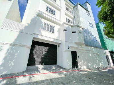 ނަޝީދު ދެން ހުންނަވާނީ މުރައިދޫގޭގައި، ގެ ކައިރީގައި މަޑުކުރުން މަނާވާނެ!