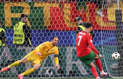 ކީޕަރު ޑިއޭގޯ ކޮސްޓާ، ޕޯޗުގަލްގެ ޒިންމާ ކޮނޑަށްލައިގެން ކުއާޓާ އަށް