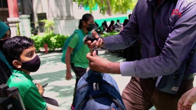 ފޮތްދަބަސް ގުޑުވައެއް ނުލެވުނު، ޑޮކްޓަރުން ކަންބޮޑުވޭ!