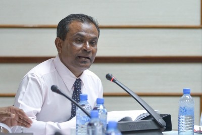 ރައްޔިތުން އެދެނީ މިޔަރުގެ މަސްވެރިކަމުން ވެސް އާމްދަނީ ހޯދަން: އާމިރު