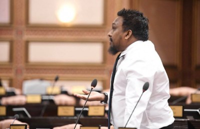 މަޖިލިސް އޮތީ ނުފޫޒުގަދަ މެންބަރުން ހިސޯރުކޮށްފައި، ބަޖެޓުން ފައިދާ ވަނީ އެ ދާއިރާތަކަށް: މޮސްޓާ