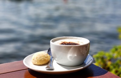 ސްޓްރޯކާއި ހާޓްއެޓޭކާ ދެކޮޅަކަށް ކޮފީ