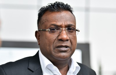 ޖާބިރު ބައްލަވައިގެންނެވި ކަމަށް ބުނާ މ. އަތަމާޕްލާޒާ ނީލަމުގައި ވިއްކާލަނީ