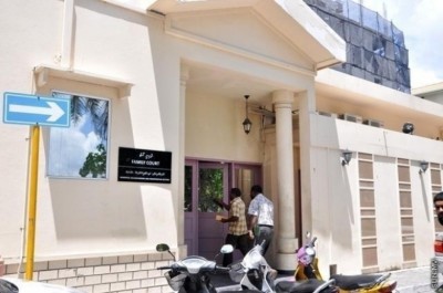 ފެމިލީ ކޯޓަށް އަންހެން ދެ ފަނޑިޔާރުން އައްޔަންކުރަން ނިންމައިފި