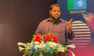 ދީނަށް ފުރައްސާރަ ކުރުމަކީ މިފަދަ އިސްލާމީ ގައުމެއްގައި ބަރުދާސްކުރެވޭނެ ކަމެއް ނޫން: ޝައިހް މުޖުތަބާ
