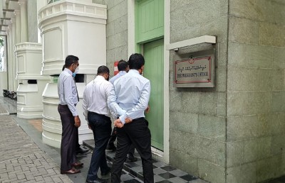 ލީކުވި އޯޑިއޯތަކުގެ މައްސަލައިގައި ރައީސްއާ ބައްދަލުކުރަން އިދިކޮޅު މެމްބަރުން ރައީސް އޮފީހަށް