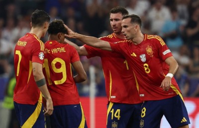 ފްރާންސްގެ ހާލަށް ފެންދީ ކަތިލުމަށް ފަހު ސްޕެއިން ފައިނަލަށް