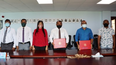 ފަސް ސްކޫލެއްގެ އިމާރާތުގެ މަސައްކަތް ހަވާލުކޮށްފި