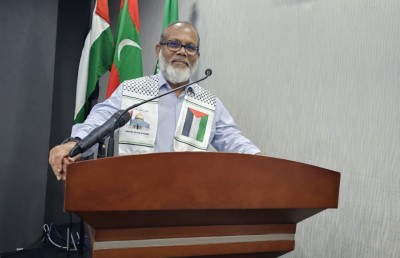 ޝޭހް ހަސަން ލަތީފު: ބައި ގަރުނު ކުރިން ޗައިނާގައި ދިވެހި ދިދަ ވިހުރުވާލި ޓީޓީ ޓީމުގެ ތަރި