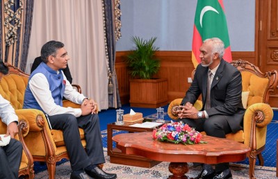 އިންޑިއާ ސަފީރު ރައީސްއާ ބައްދަލުކުރައްވައި އެހީވުމުގައި ދެމި އޮންނާނެ ކަމުގެ ޔަގީންކަން ދެއްވައިފި
