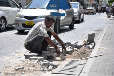 ކަހައިފި ނަމަ ހިތި ފިލުވާށެވެ!