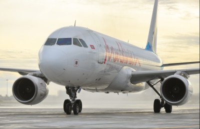 މޯލްޑިވިއަން އިން ޑާކާ އަށް ހާއްސަ ދަތުރުތަކެއް