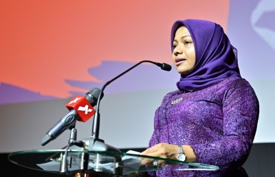 ފްލެޓް ގަތީ ސްޓޭޓް މިނިސްޓަރުކަން ލިބުމުގެ ކުރިން: ޒިފްލީން