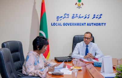 ކައުންސިލަރުންނަށް ޑިޕްލޮމެޓިކް ޕާސްޕޯޓު ދޭން މަޝްވަރާކުރަނީ