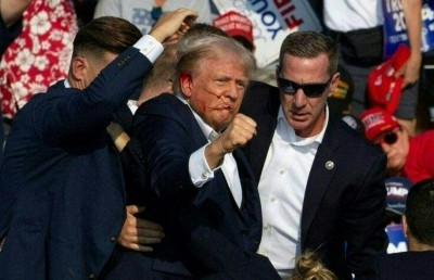 ޓްރަމްޕް އަވަހާރަކޮށްލަން ދިން ކަމަށް ބެލެވޭ ބަޑީގެ ހަމަލާއެއްގައި ޒަހަމްވެއްޖެ