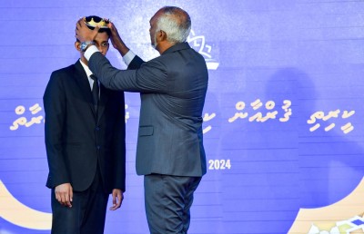 ގުރުއާން ހިތުދަސްކުރި 32 ހާފިޒަކަށް ތާޖު