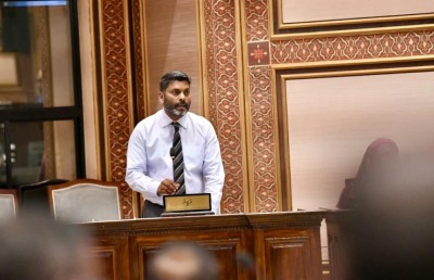 ކުދިކުދި މައްސަލަތަކުގައި ވަޒީރުން މަޖިލިހަށް ހާޒިރު ކުރާތީ ފަލާހުގެ ހިތްހަމަނުޖެހުން!