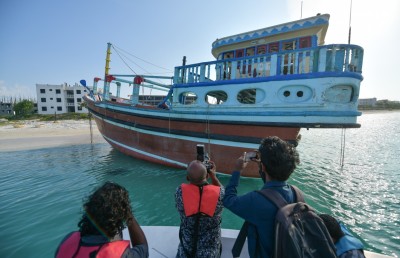 އިރާނު ޑްރަގް ބޯޓުގެ މައްސަލަ އިސްތިއުނާފު ނުކޮށް، އެންމެން ޑިޕޯޓުކުރަނީ