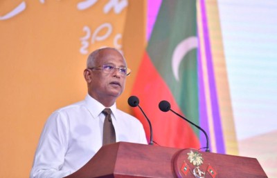 ޒުވާން އަންހެނުންގެ ކުރިމަގަށް ހުރަސް އެޅޭ ފިކުރުތައް އަދިވެސް ގެންގުޅޭ: ރައީސް