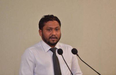 ފަނޑިޔާރުންނަށް ނުފޫޒެއް ނުފޯރުވަން، އެ ތުހުމަތު އަޅުވަނީ ޔާމީންގެ ޝަރީއަތަށް ނުފޫޒު ފޯރުވަން: އަލީ ޒާހިރު