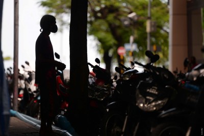 އަރައިގެން ހުރި ބޫޓުން ފެނުނީ ޑުރަގު: ބުނީ އަމިއްލަ ބޫޓެއް ނޫން ކަމަށާއި، އެއްޗެއް ހުރިކަން ނޭނގޭ ކަމަށް