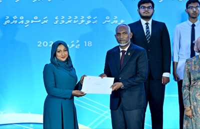 ރައީސްގެ ހާއްސަ ސްކޮލާޝިފް މާލޭގެ ސްކޫލުތަކުގެ 19 ދަރިވަރަކަށް