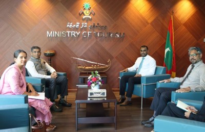 ޓޫރިޒަމް ދާއިރާއިން ގުޅުން ބަދަހިކުރަން މިނިސްޓަރު، އިންޑިއާ ސަފީރާ ބައްދަލުކުރައްވައިފި