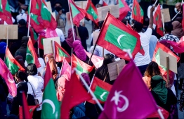 ޔާމީން މިނިވަން ކުރަން ގޮވާލައި އިދިކޮޅުން ހިނގާލުމެއް ބާއްވައިފި