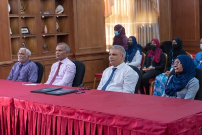 އެމްއެންޔޫ ތިނަދޫއައި ކުޅުދުއްފުށި ކެމްޕަހަށް މެނޭޖަރުން އައްޔަންކޮށްފި