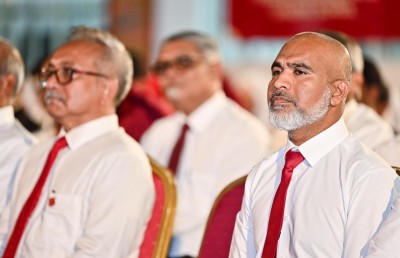 ތައުލީމީ ދާއިރާ އަށް މައުމޫނު ގެނެސްދެއްވި އިންގިލާބީ ބަދަލަށް އެޑިއުކޭޝަން މިނިސްޓަރުގެ ތައުރީފު!