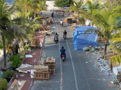 ނައިޓްމާކެޓާއެކު ރަސްފަންނު ސަރަހައްދުގައި އޮތީ ހުސް ކުނި