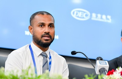 ކޮންޓްރެކްޓަރުންނަށާއި ސަޕްލަޔަރުންނަށް 300 މިލިއަން ރުފިޔާ ދޫކޮށްފިން: ފެނަކަ