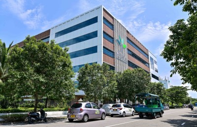 ރީތިވުމަށް ހަމުގެ ލޭޒާ ޓްރީޓްމަންޓުތައް ޓްރީޓޮޕުގައި