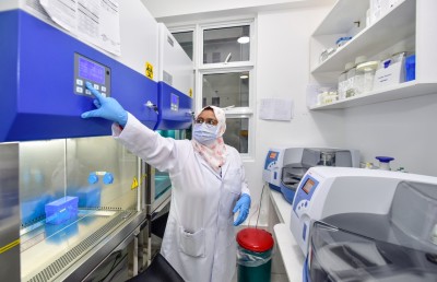 ބިޒީ ލެބޯޓަރީއެއް، ކުޑަ ދުވަސްކޮޅަކުން އެންމެ އުހުގައި!